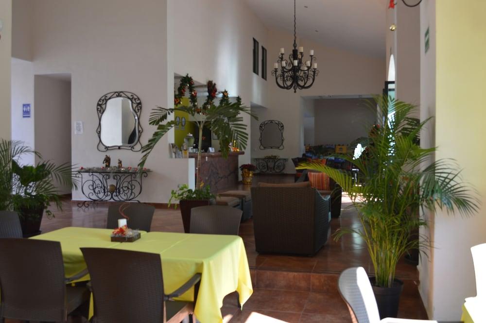 Concierge Plaza La Villa Колима Экстерьер фото