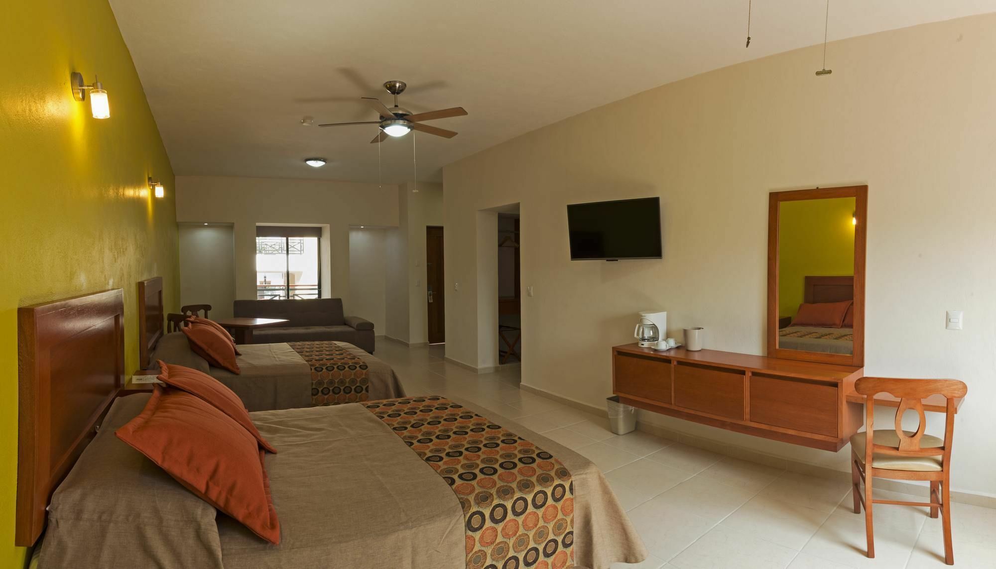 Concierge Plaza La Villa Колима Экстерьер фото