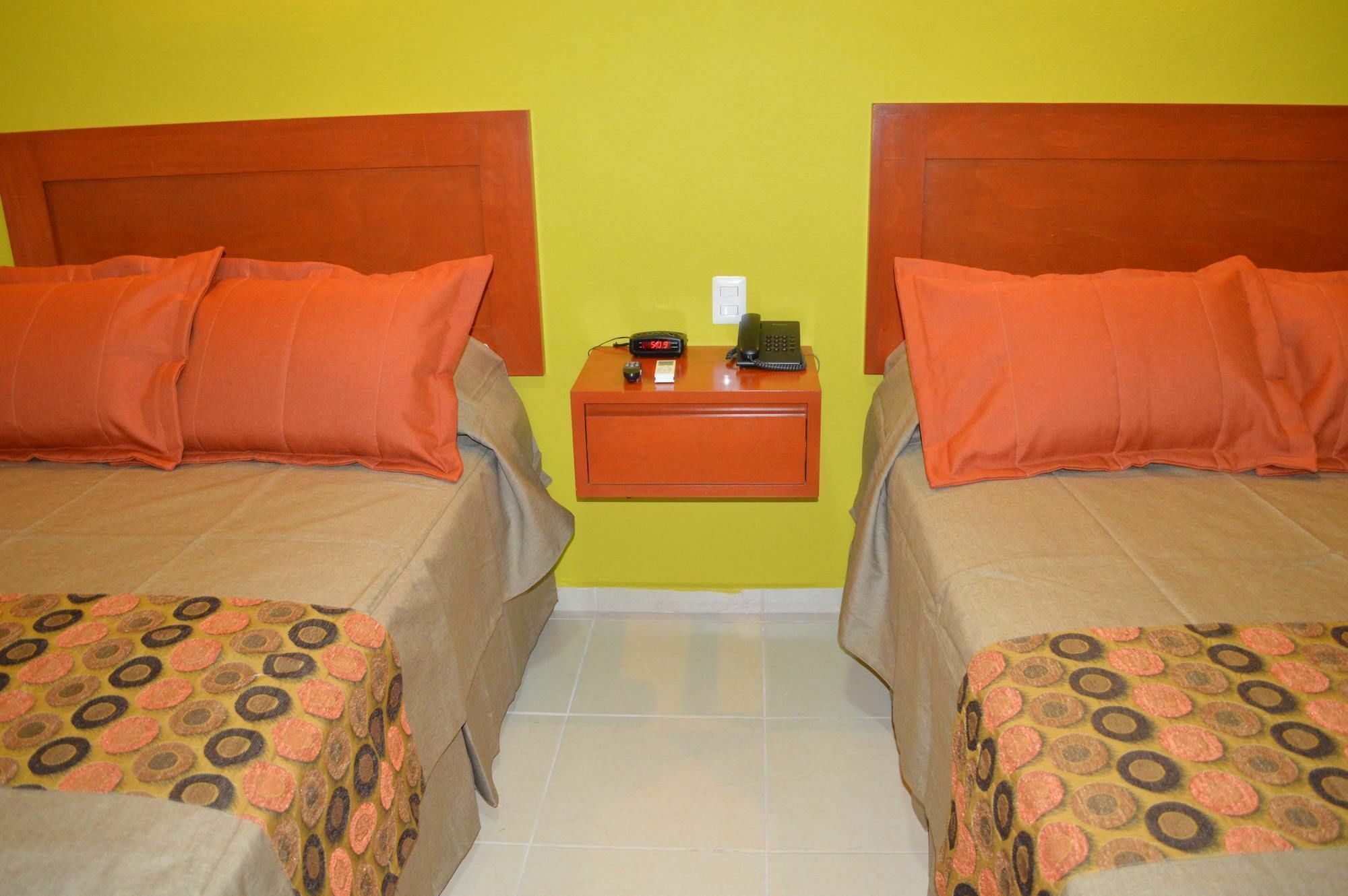 Concierge Plaza La Villa Колима Экстерьер фото