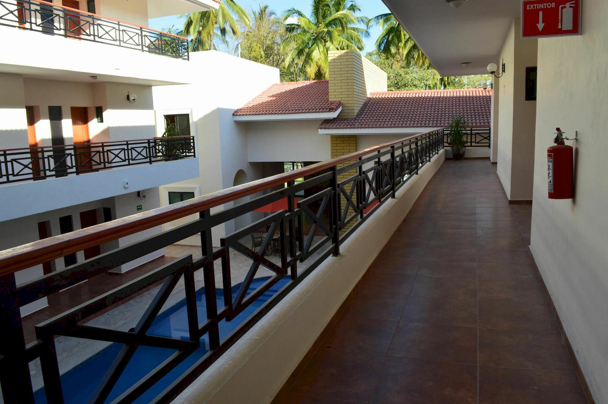 Concierge Plaza La Villa Колима Экстерьер фото