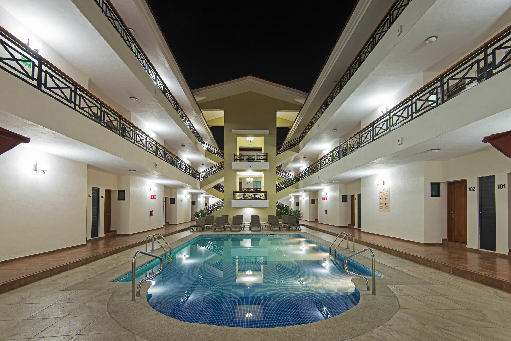 Concierge Plaza La Villa Колима Экстерьер фото